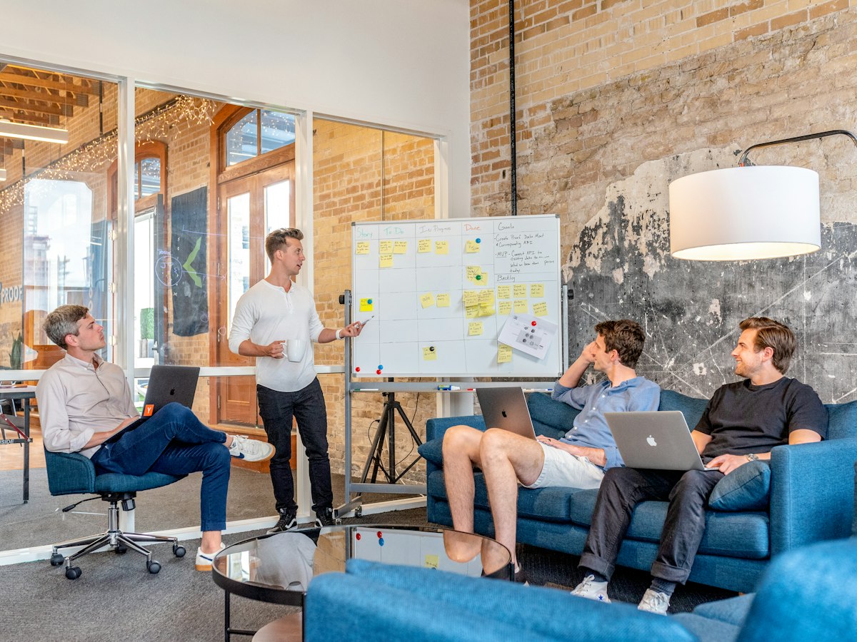 AI Overviews and local entity graph — how machines pick one local business